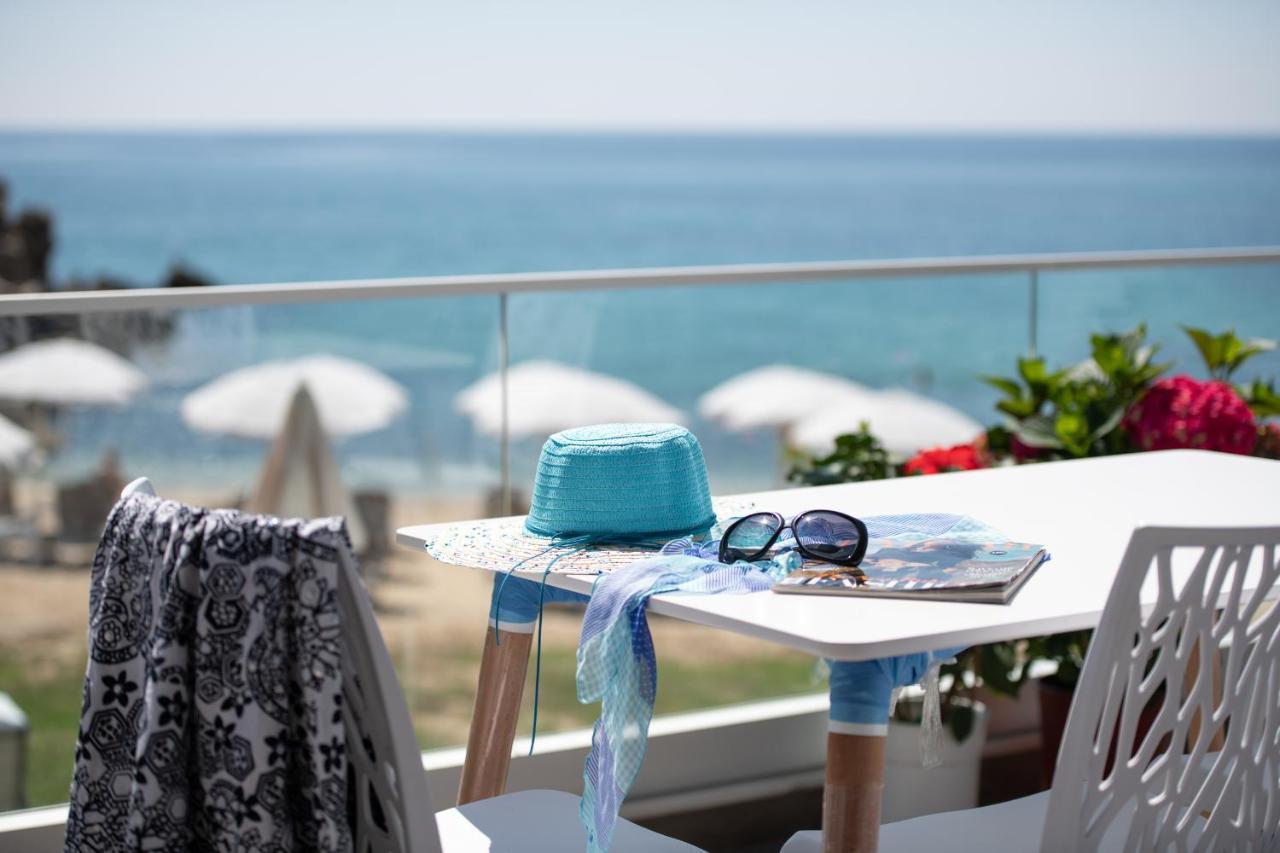 Almare Seaside Studios&Suites - Sarti Sithonia Exterior foto