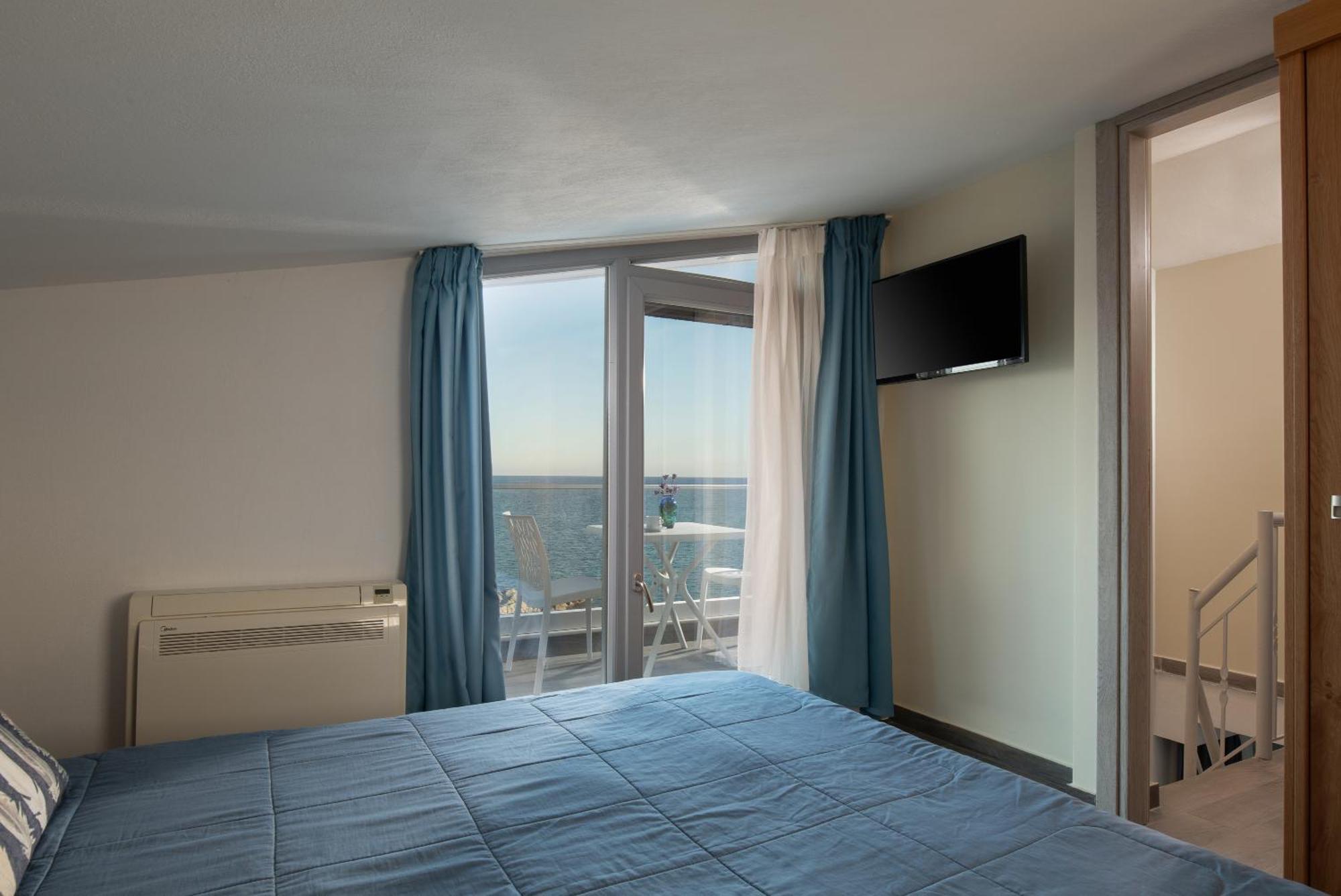 Almare Seaside Studios&Suites - Sarti Sithonia Exterior foto